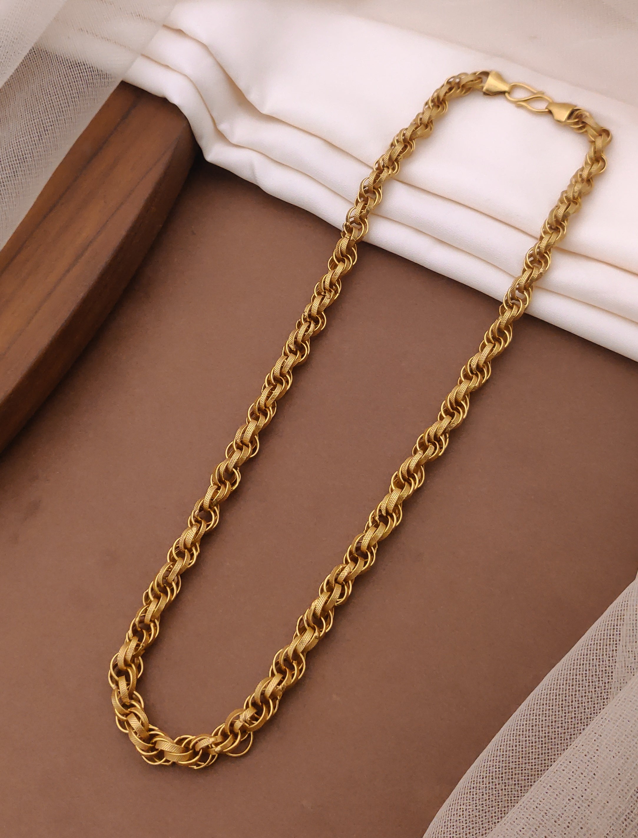 Micro Gold Plated Simple Stylish link High-Quality Chain for Men & Boys