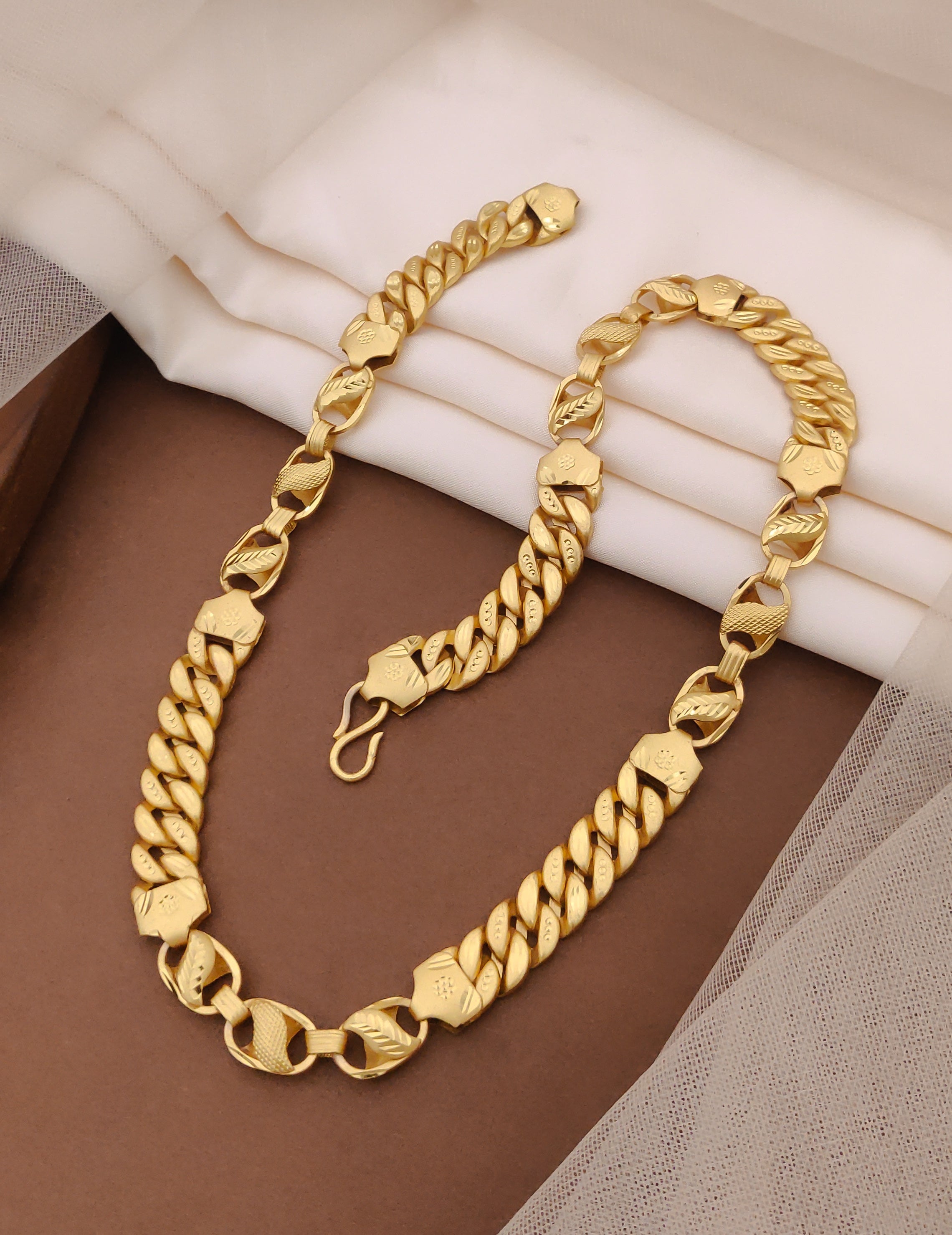 Premium Lotus with Mix cut Pokel Brass Material Micro Gold Chain For Men