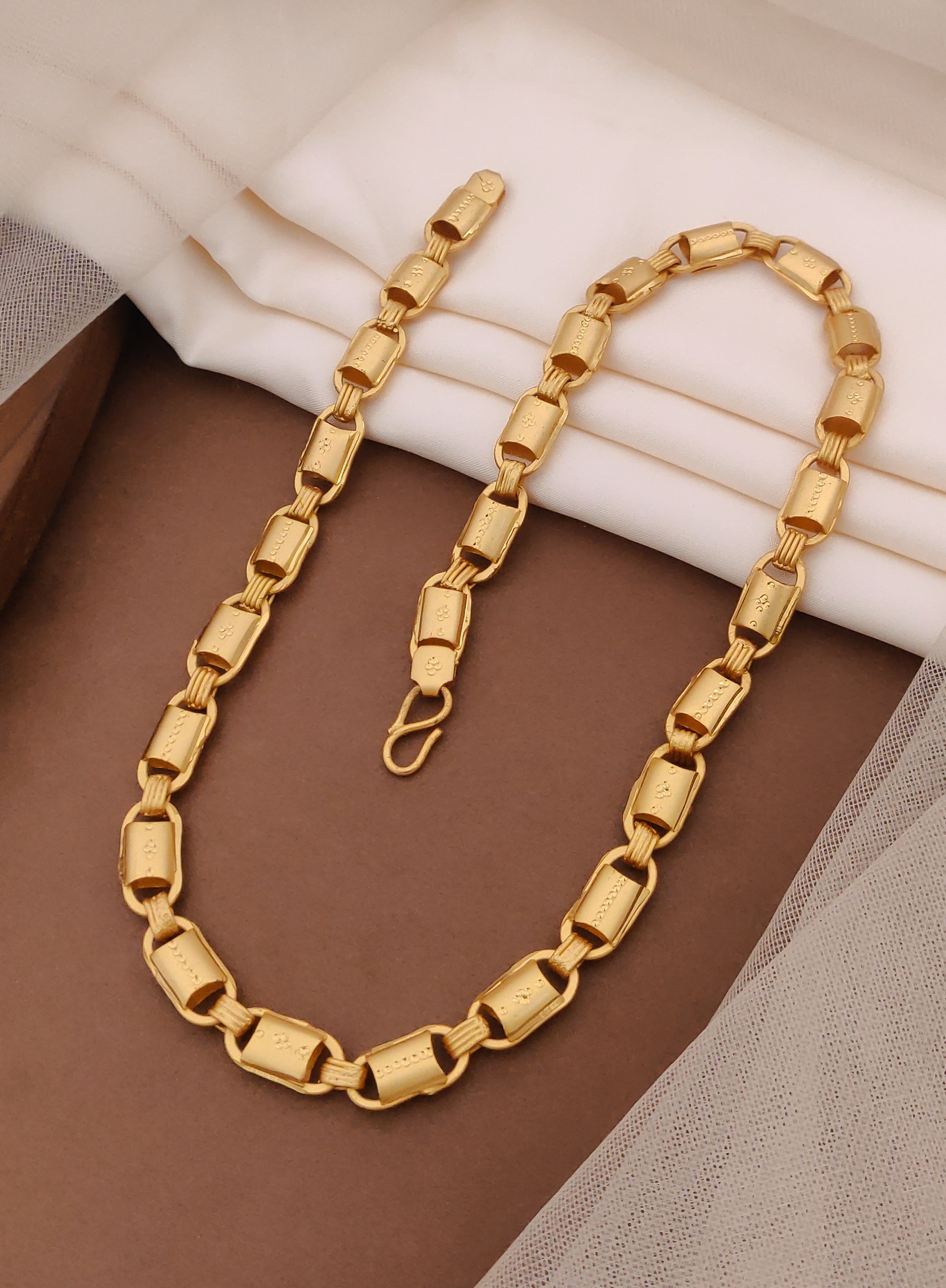 Fashion Frill High Gold Neck Waterproof Chain For Boys & Mens