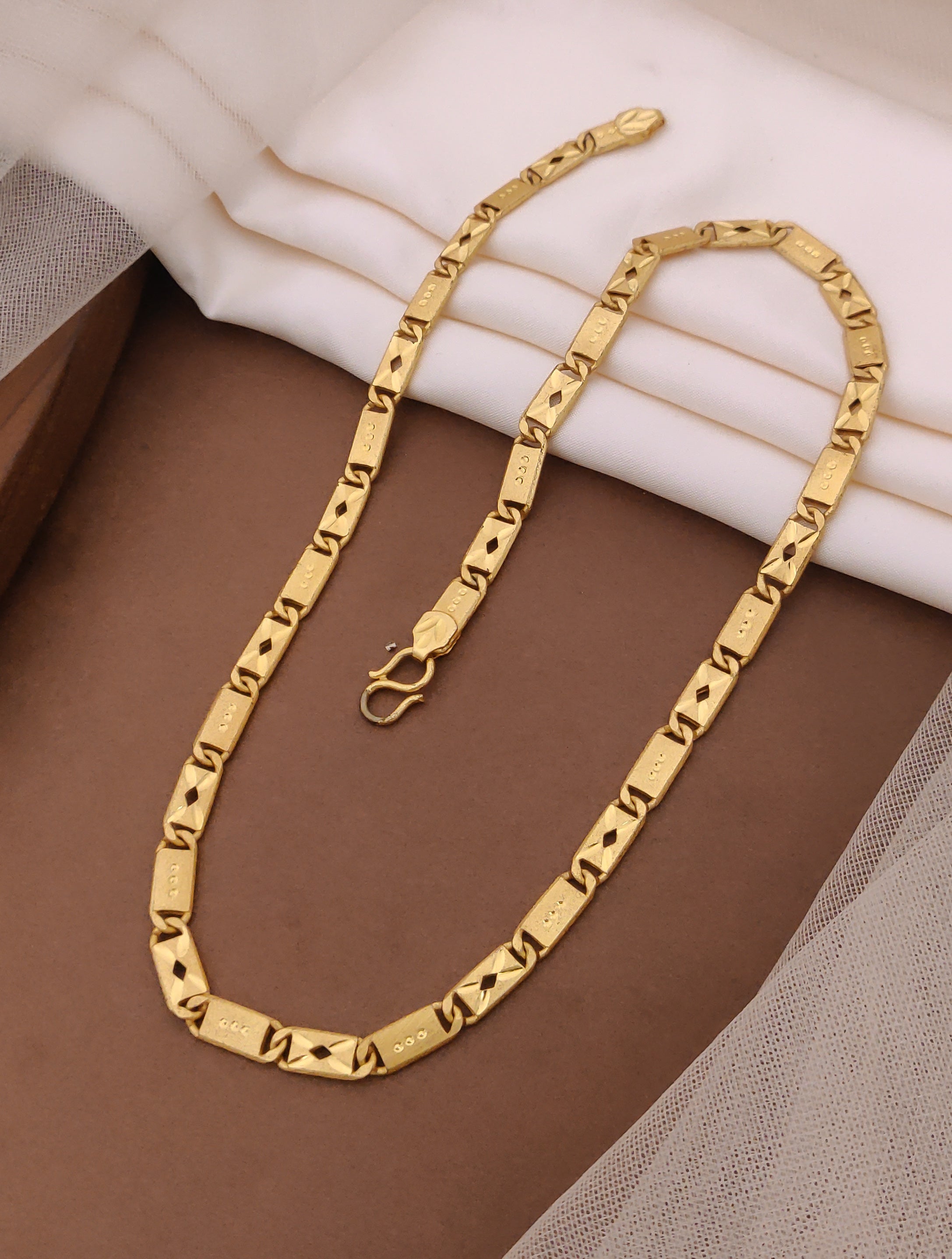 Stylish Unique & Elegance Design Biscuit in IGP Brass Micro Gold Plated Nawabi Chain For Stylish Men