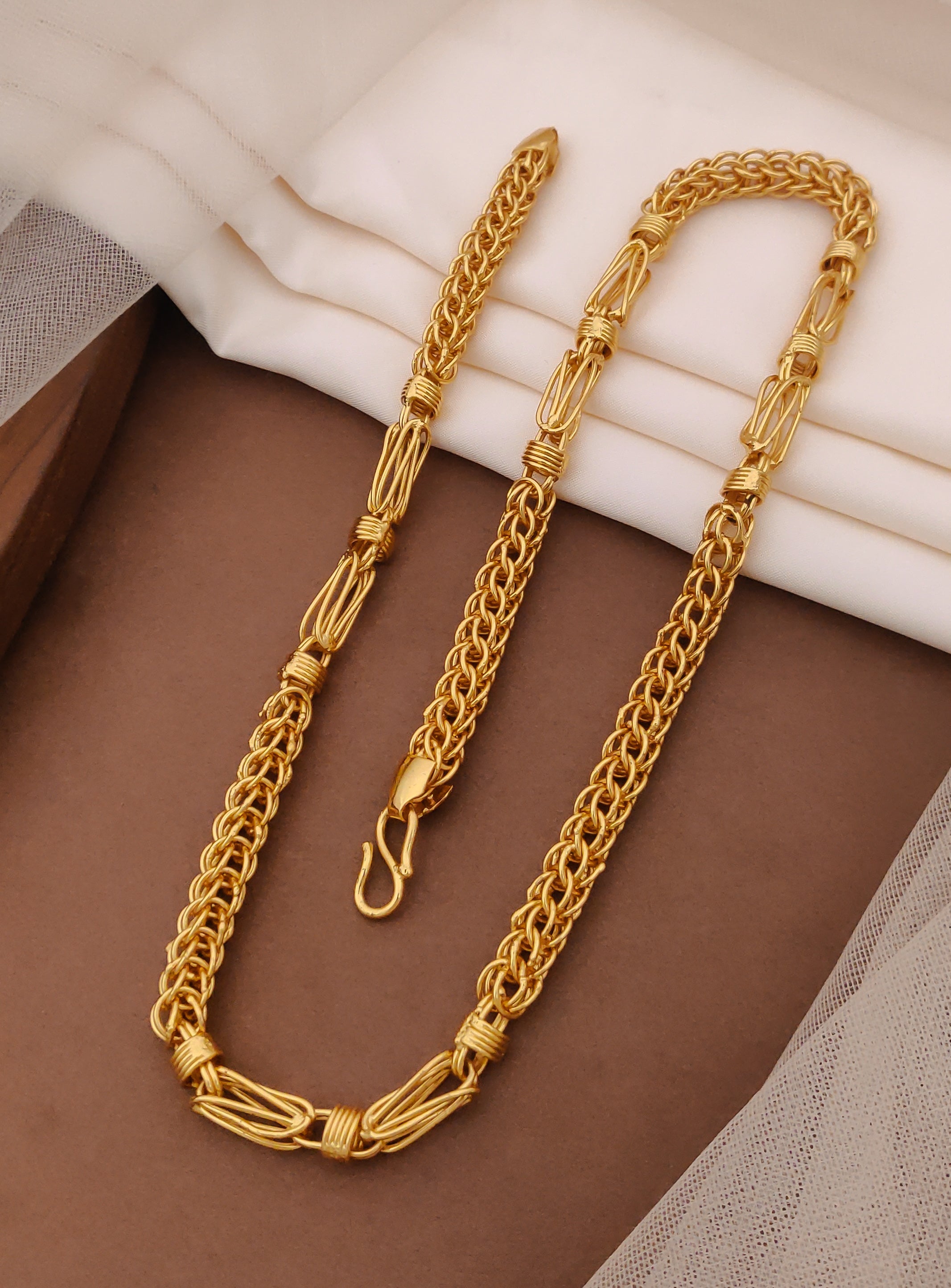 Elegant Best Quality Bahubali V2 Golden Chain for man