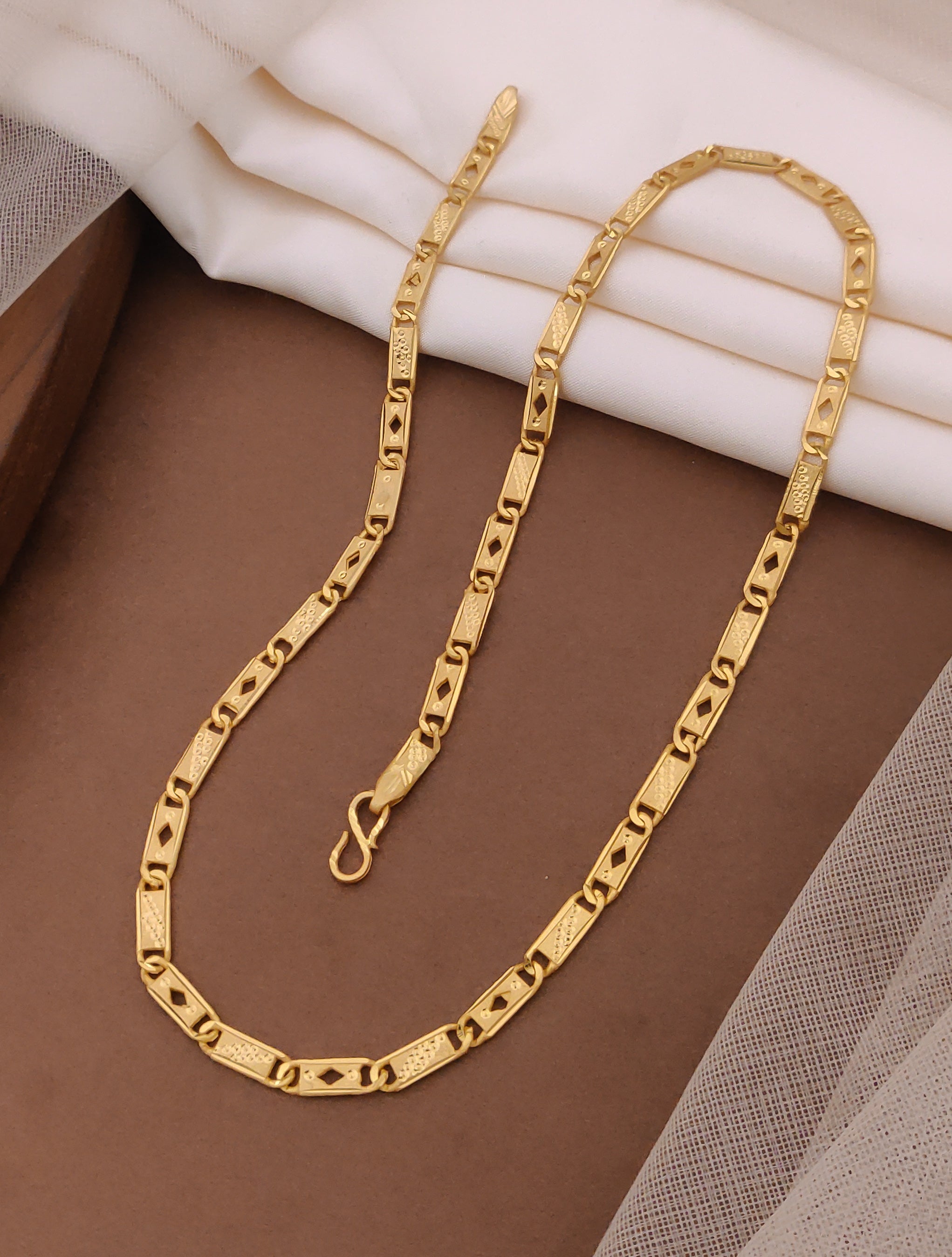 Stylish Biscuit Design Gold Plated Premium Anti Tarnish & Waterproof Chain For Men