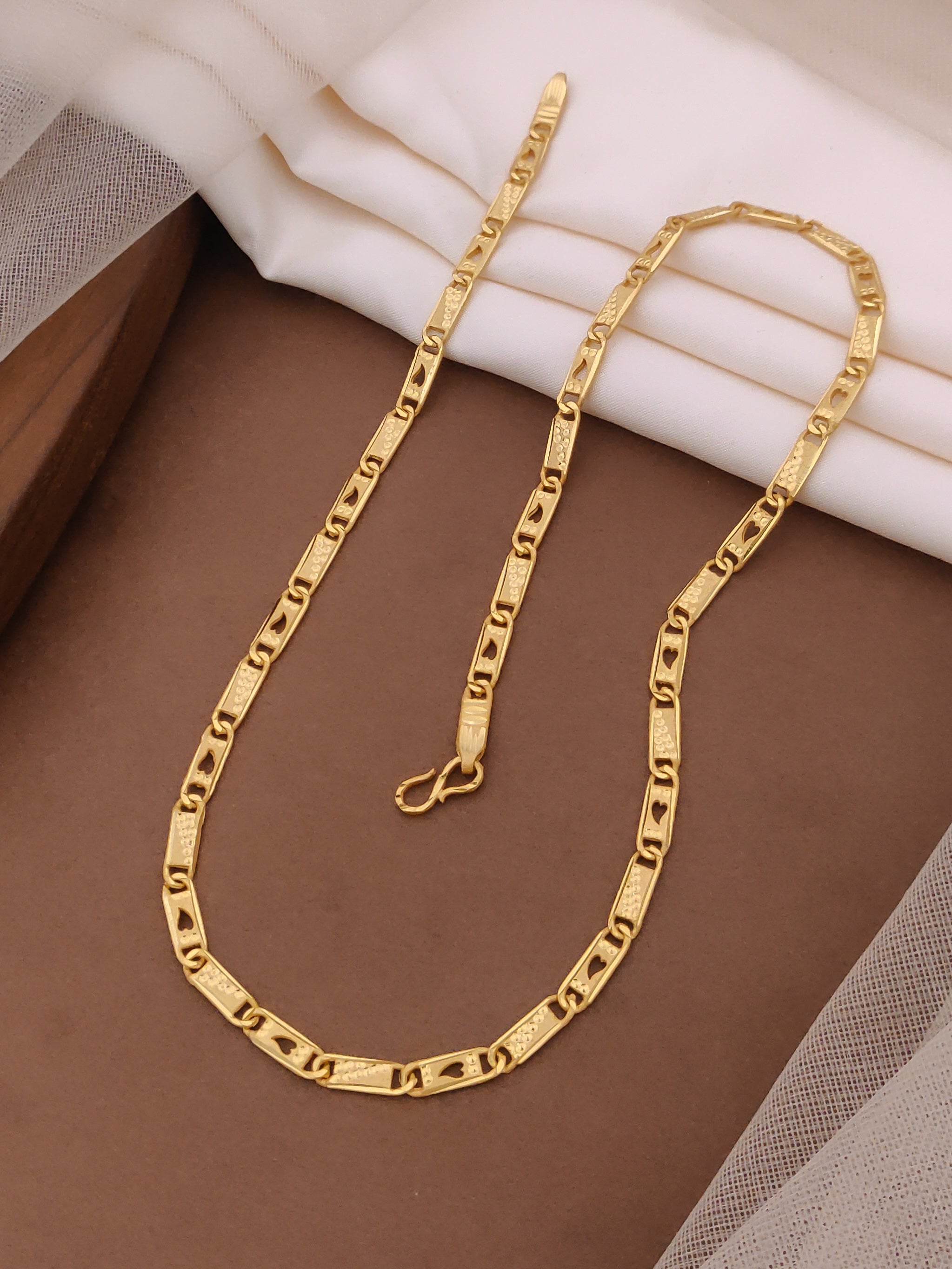 Elgant Design in Micro Brass polish Nawabi Chain