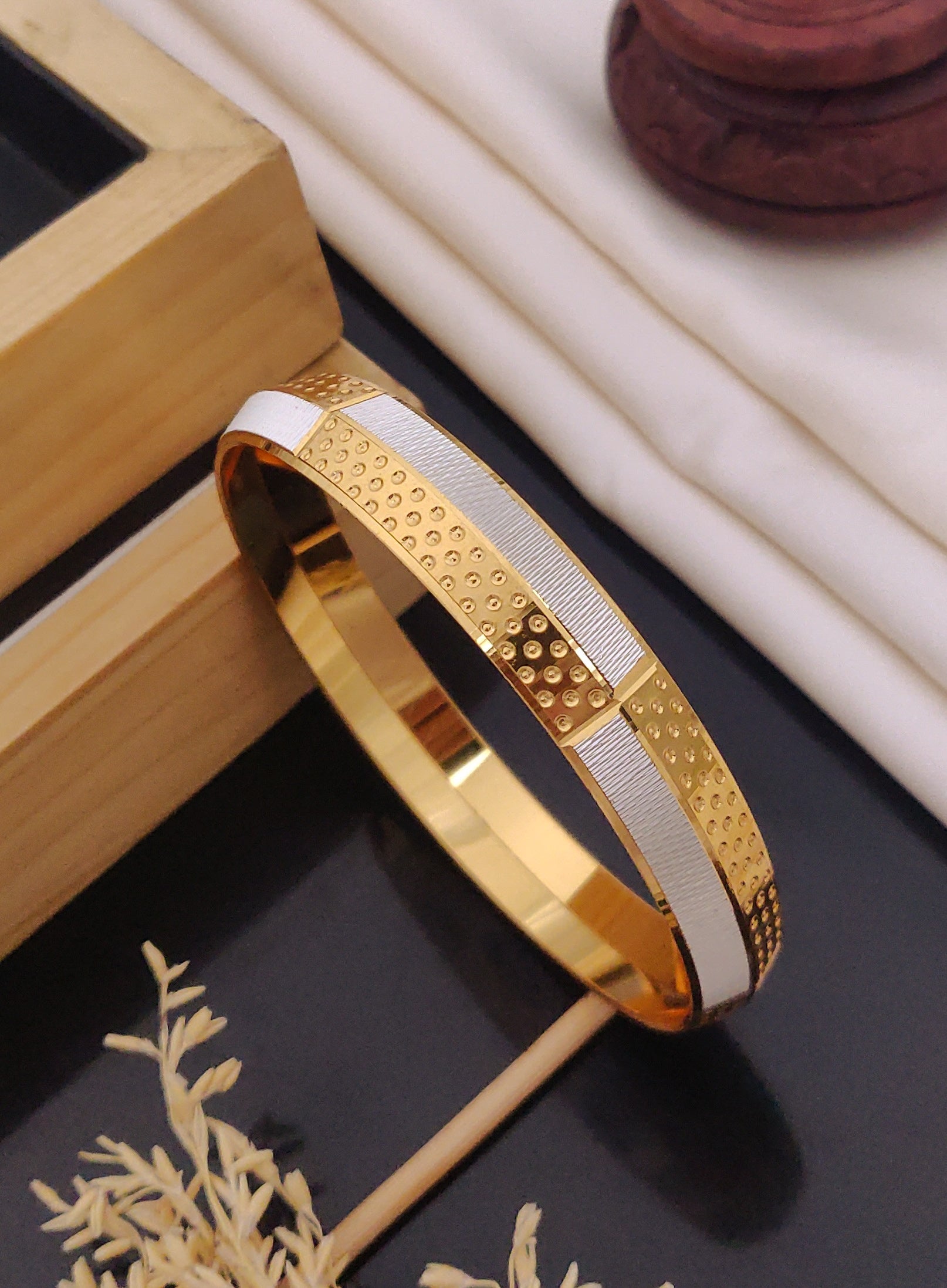 Silver & Golden Designer Two Tone Gent's Punjabi Kada