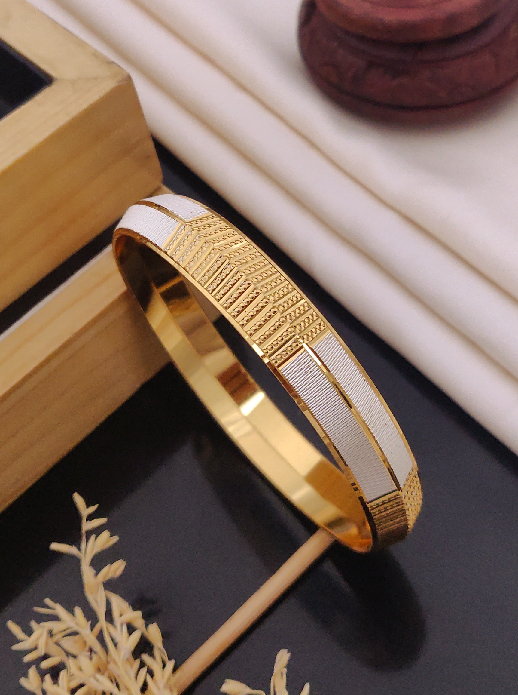Silver & Golden Designer Two Tone Gent's Punjabi Kada