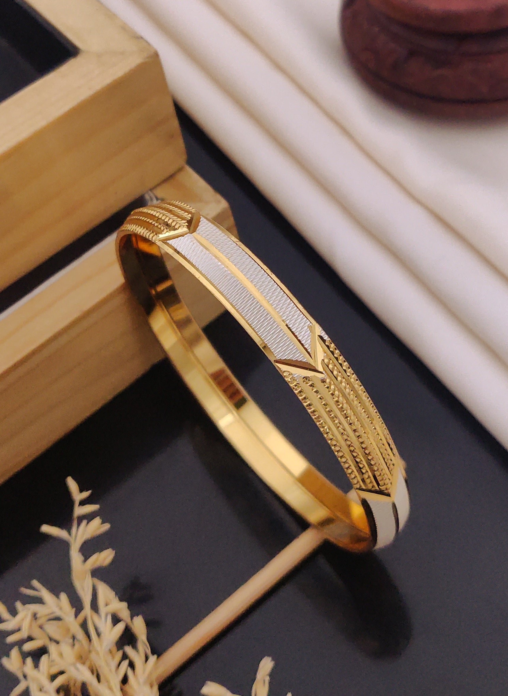 Silver & Golden Designer Two Tone Gent's Punjabi Kada