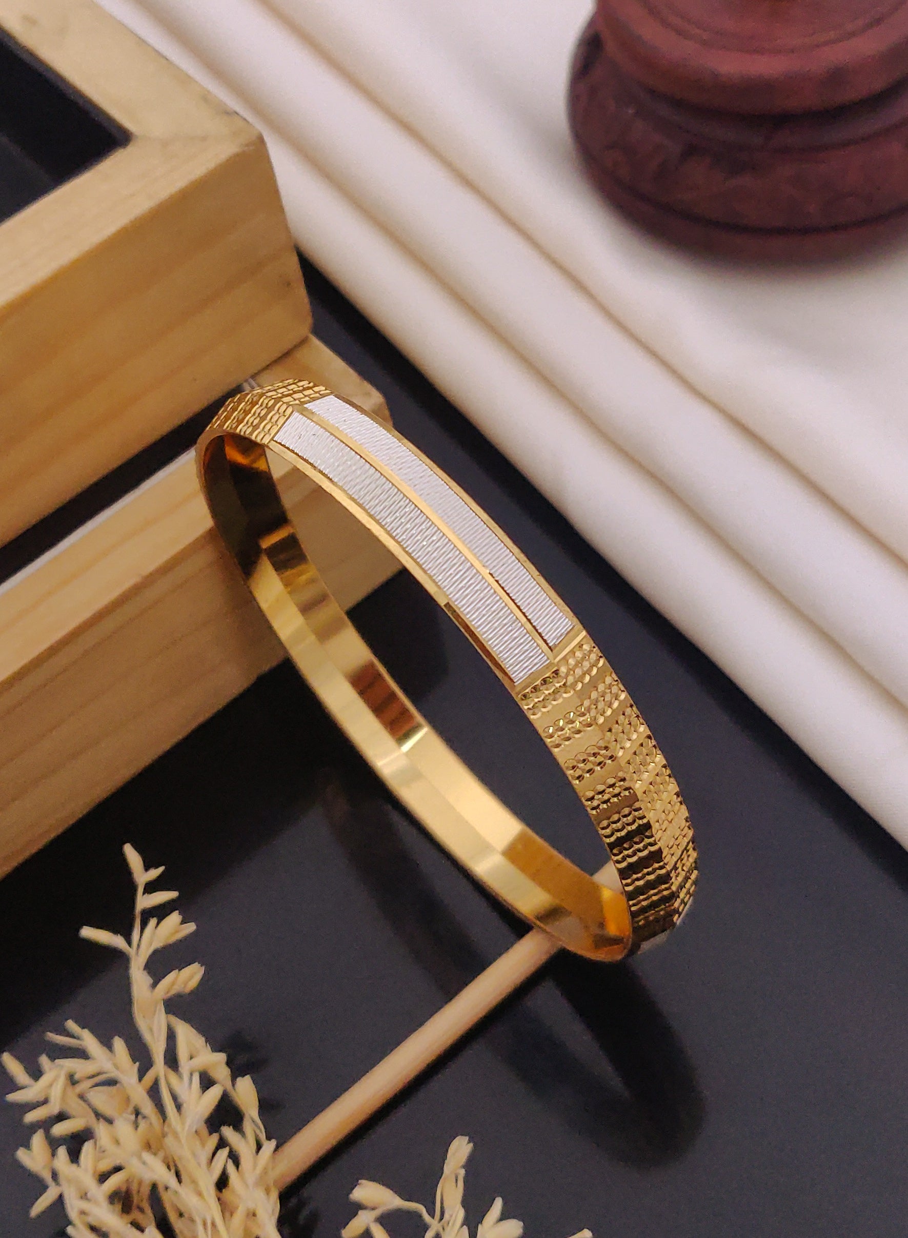 Silver & Golden Designer Two Tone Gent's Punjabi Kada