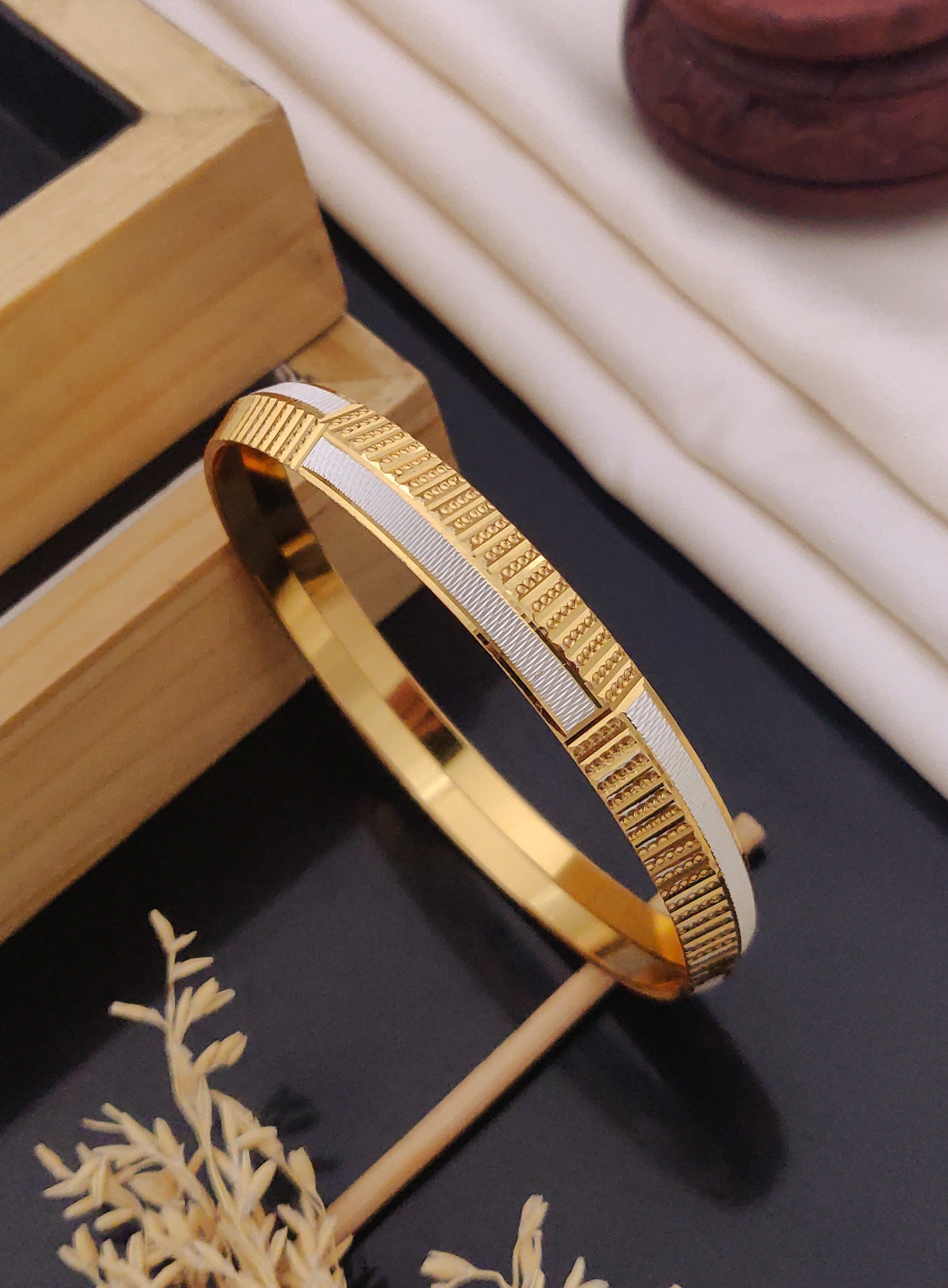 Silver & Golden Designer Two Tone Gent's Punjabi Kada