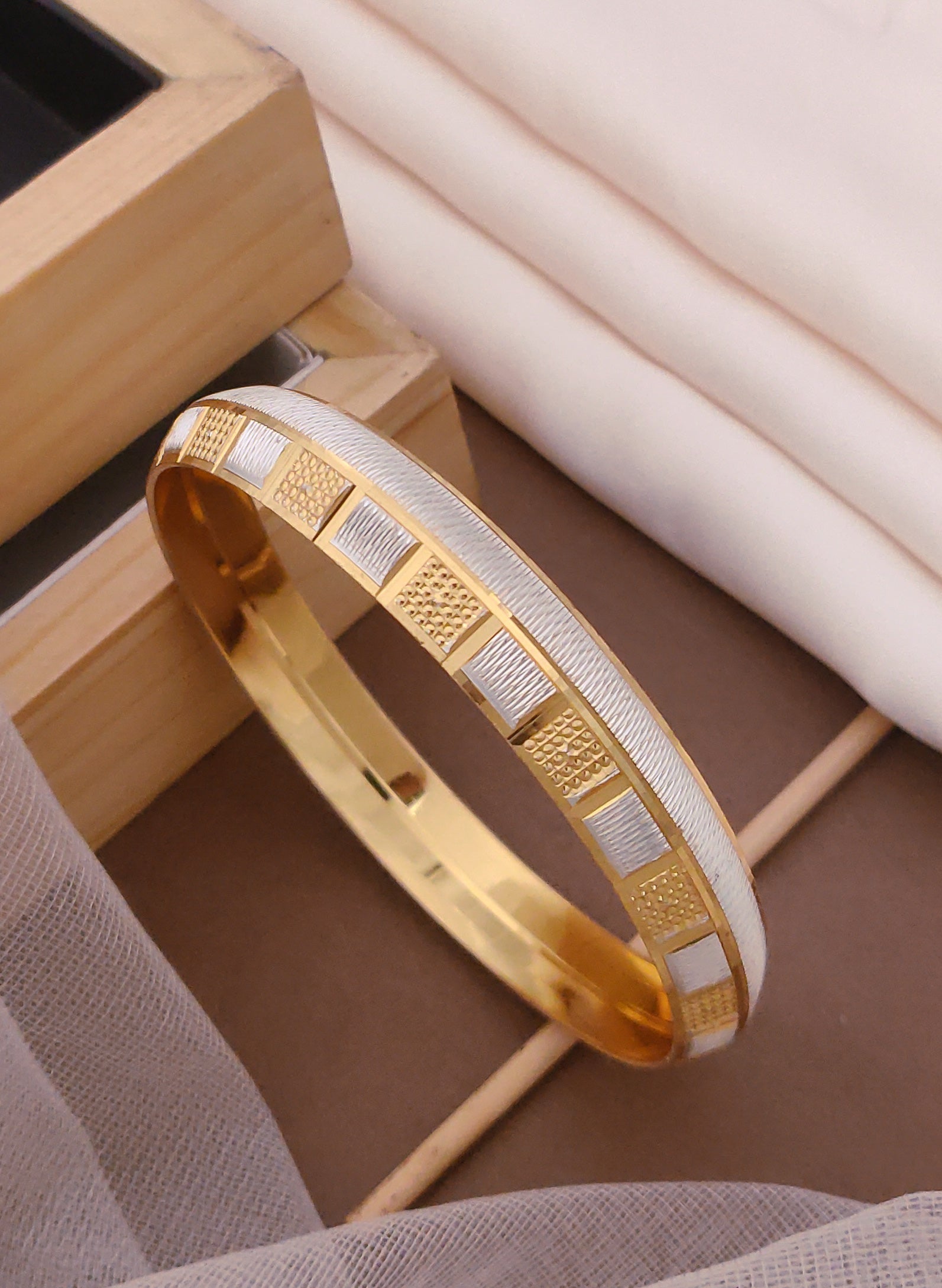 Silver & Golden Designer Two Tone Gent's Punjabi Kada
