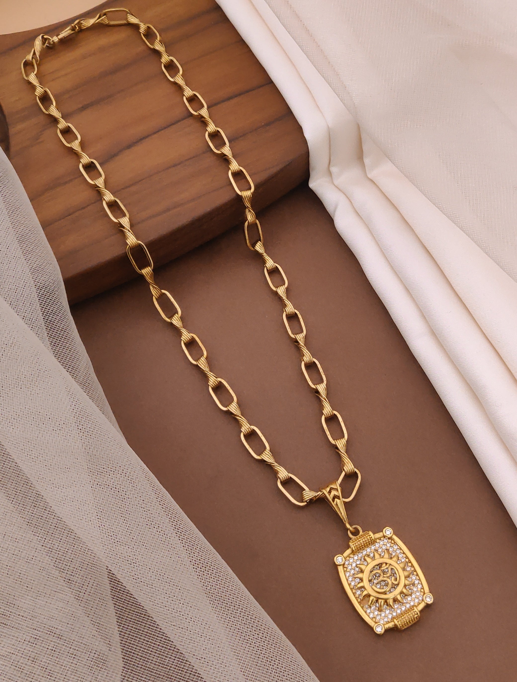 Rectangular X Elegant Gold Colour Anti Tarnish & Waterproof Chain For Men & Boys