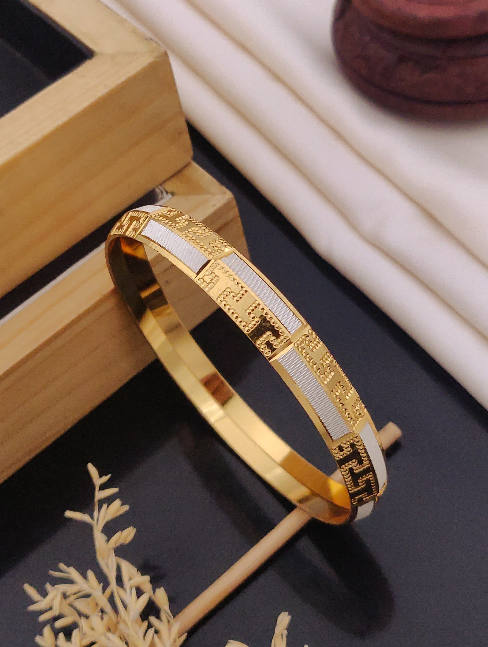 Silver & Golden Designer Two Tone Gent's Punjabi Kada