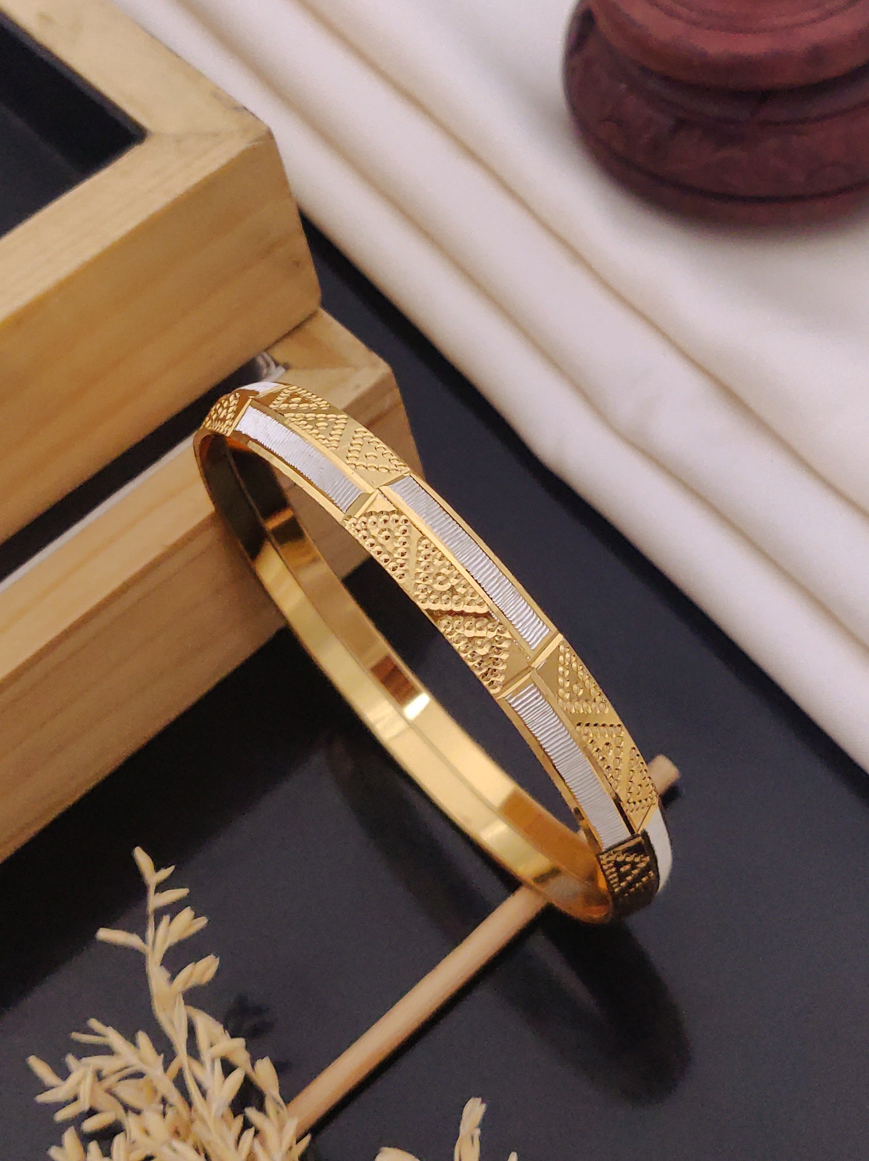 Silver & Golden Designer Two Tone Gent's Punjabi Kada